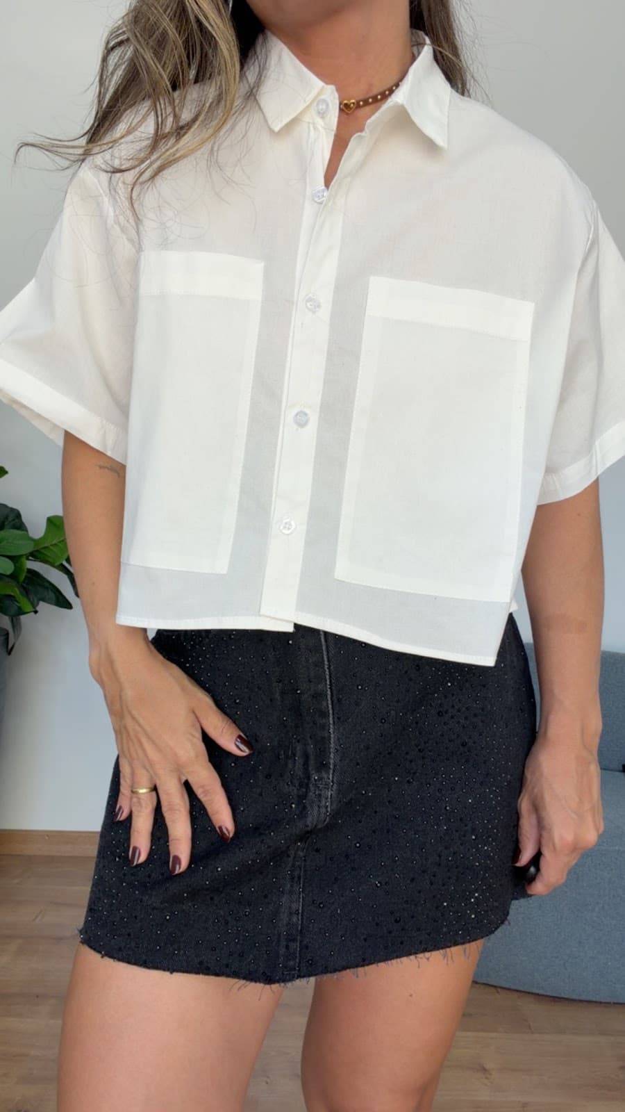 Camisa Cropped com Bolsos